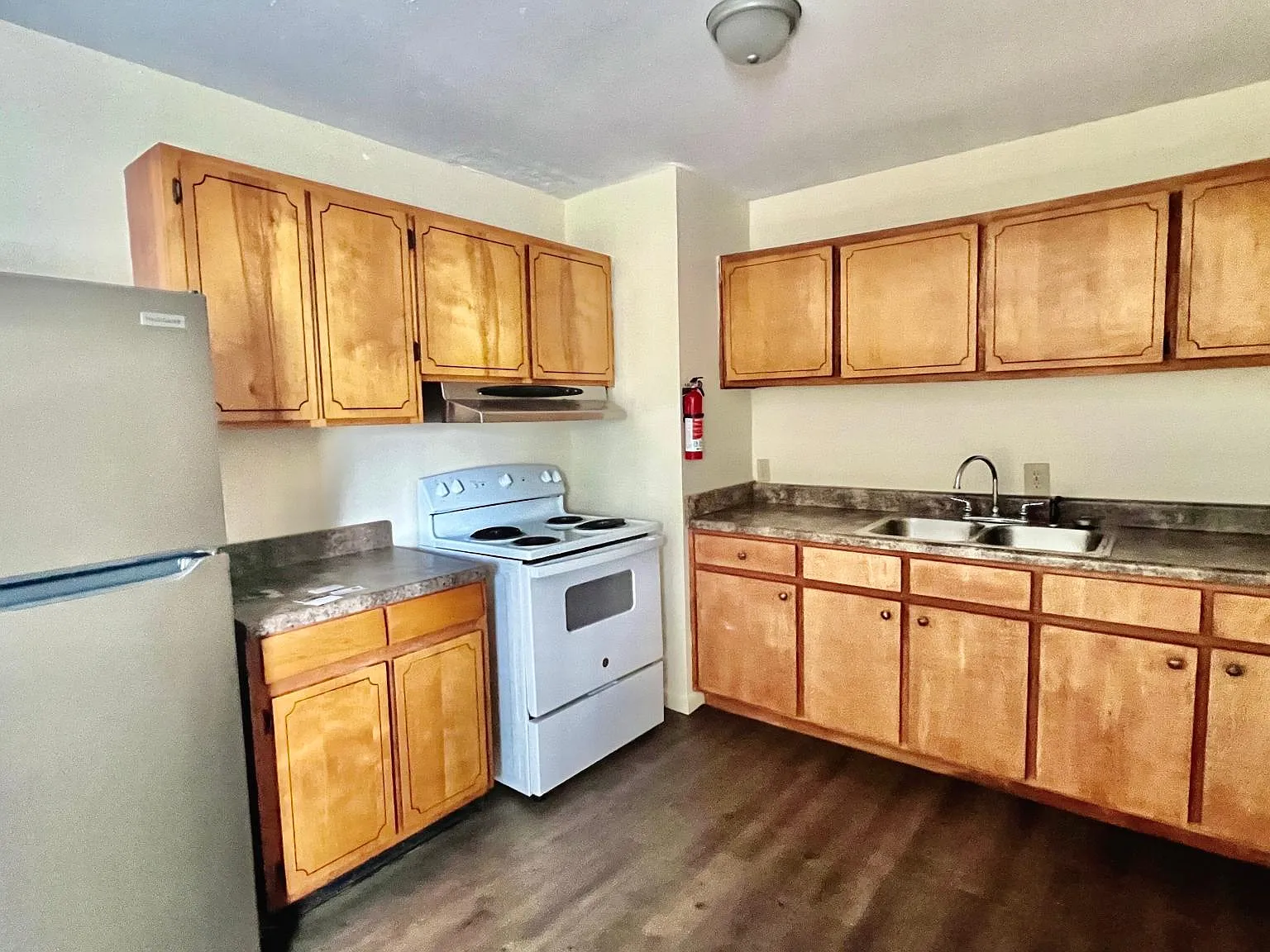 3 bed, 1075 sqft, $1,000 — Photo 4
