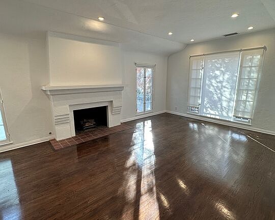 3rd image of 246 S Spalding Dr