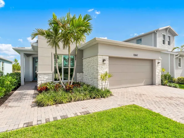 12847 SW Phoenix Drive, Port St Lucie, FL 34987