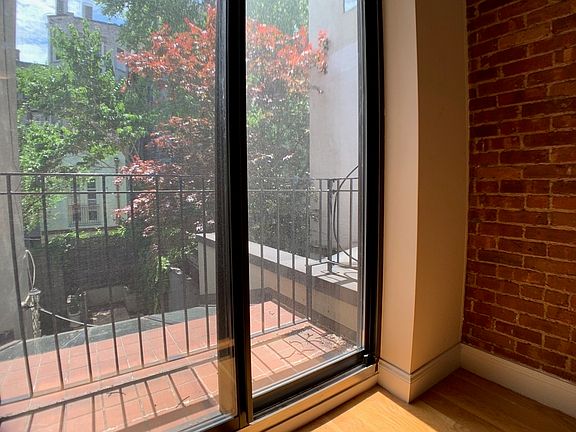 5th image of 250 W 102nd St #2
