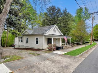 1607 Westover Dr, Danville, VA 24541