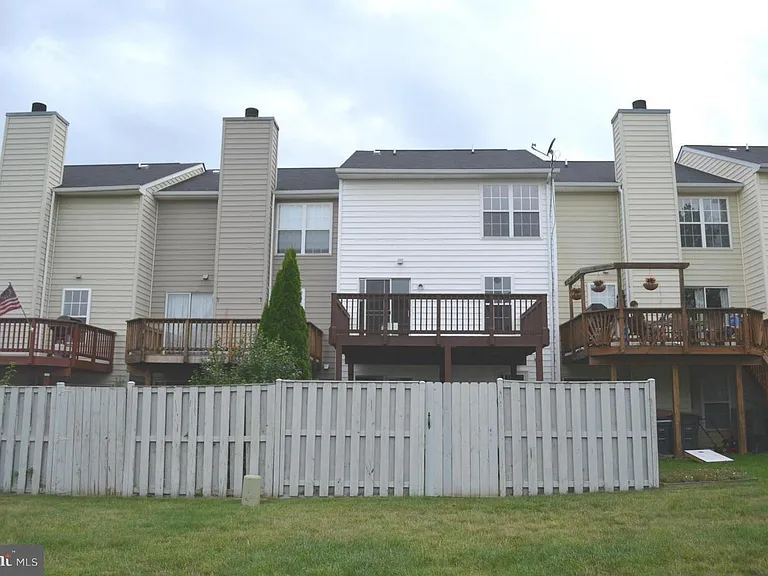 17370 Avion Sq — Photo 2