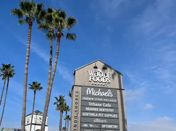 419 N Elena Ave APT 4, Redondo Beach, CA 90277