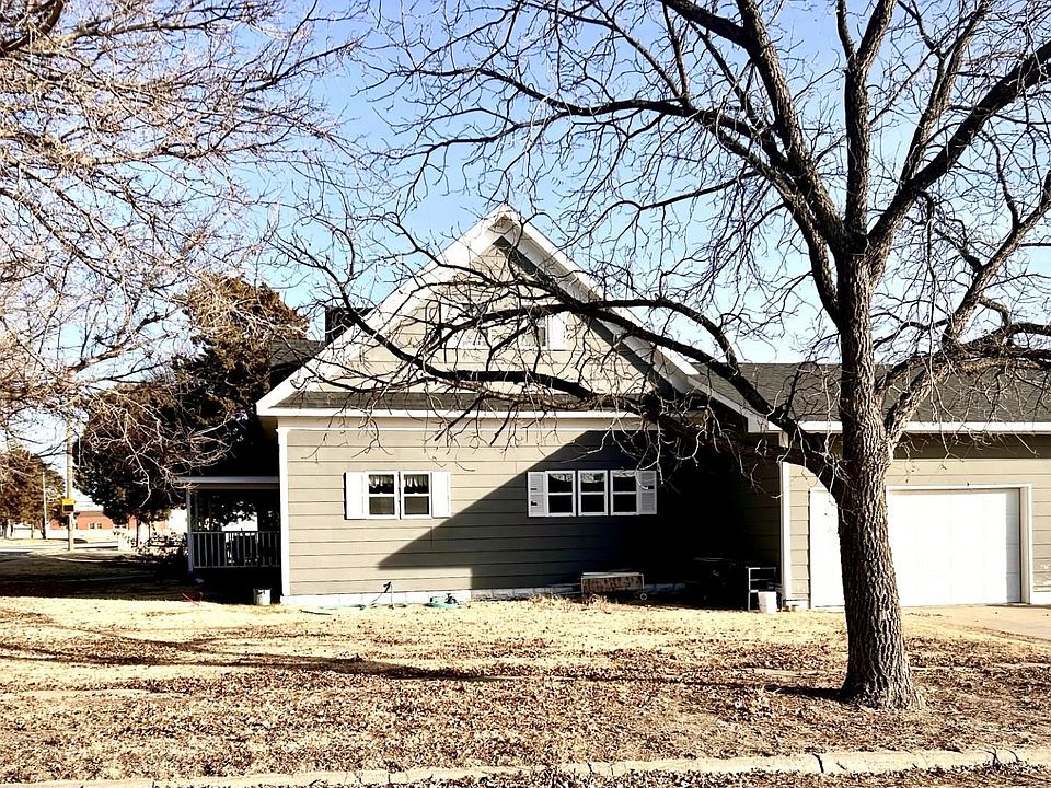 2nd image of 310 W Avenue A