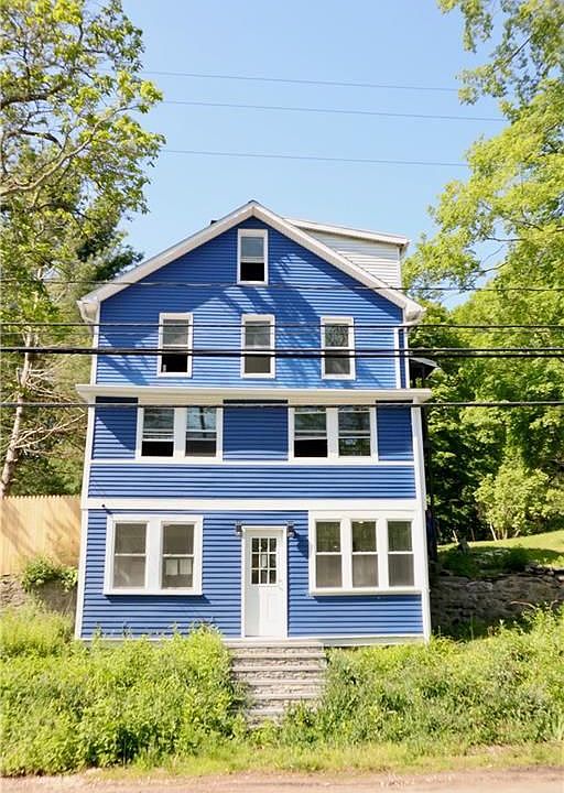 1st image of 670 Roosevelt Dr #3