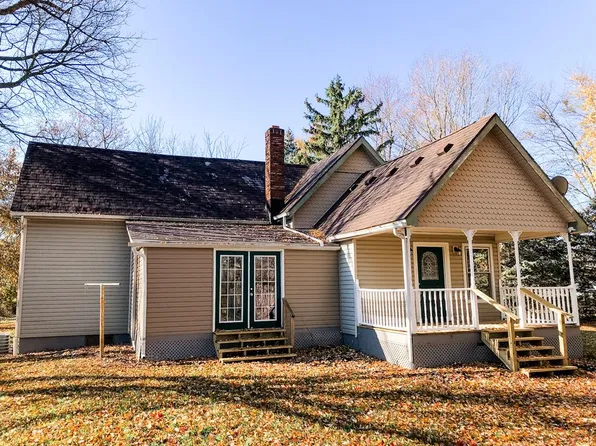 75 Cleveland St, Shelby, OH 44875