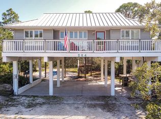 564 W Bay Shore Dr, Eastpoint, FL 32328