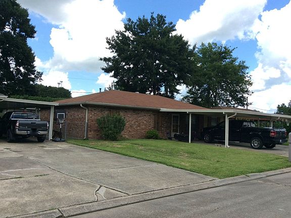 3rd image of 208 Fairmont Dr