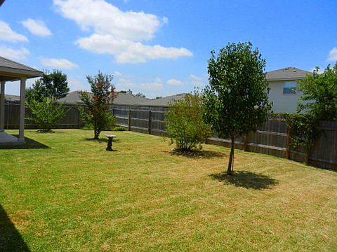 5th image of 421 Quail Hollow Dr