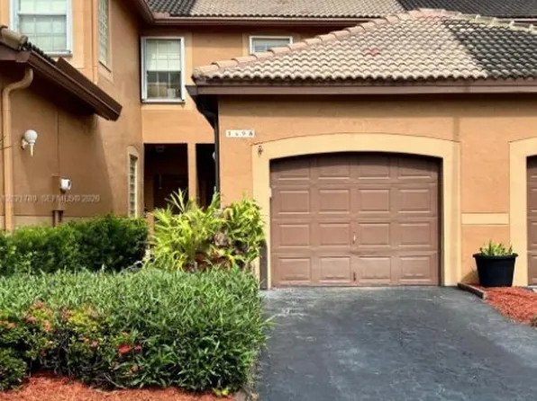 1498 Barcelona Way, Fort Lauderdale, FL 33327
