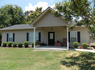 616 Mashburn Dr, Lenoir City, TN 37772