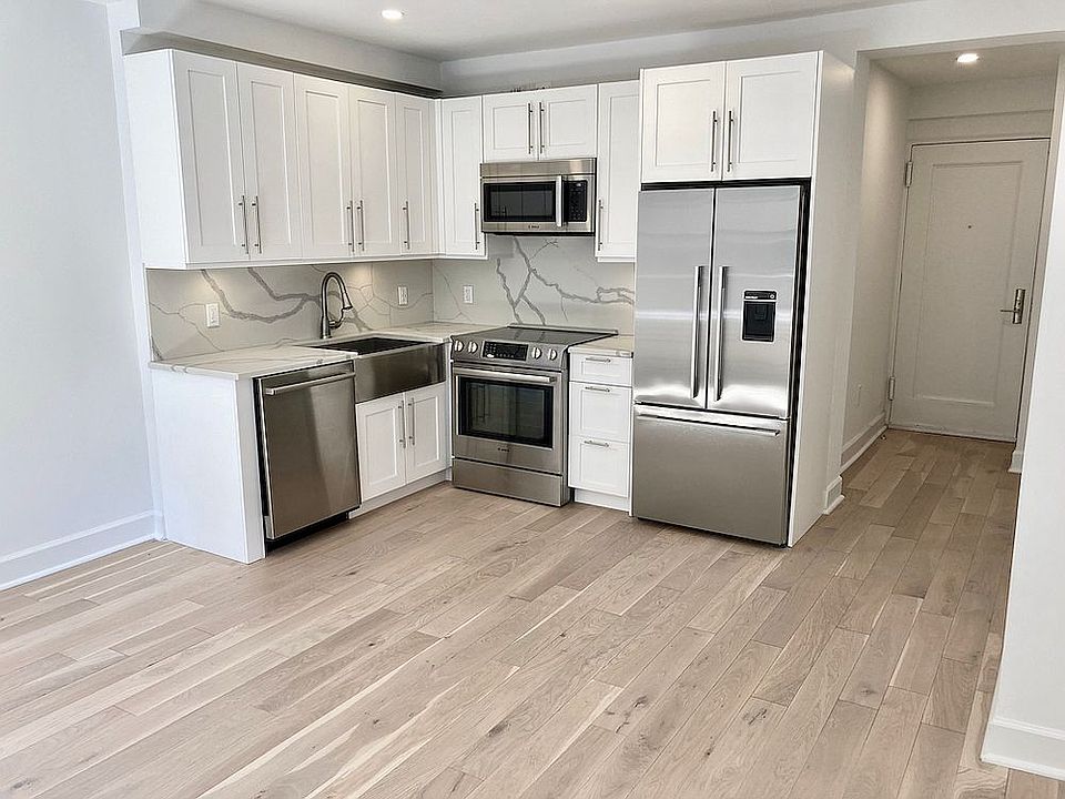 1st image of 160 E 48th St APT 2F