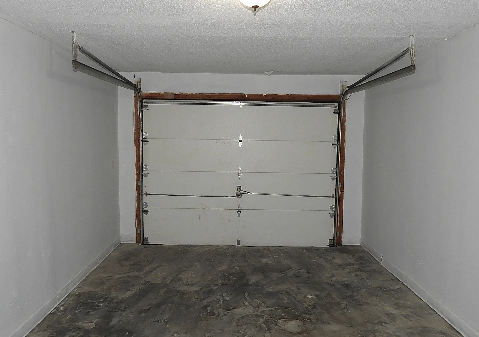 2 bed, 1.5 bath, 1212 sqft, $1,275 — Photo 4