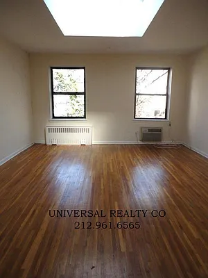 Rented by Universal Realty Group | media 15