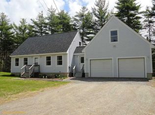 9 Crowley Rd, Lincolnville, ME 04849