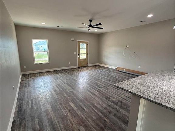 5th image of 26 Troon Ct