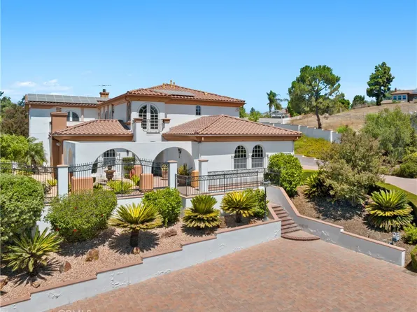 7550 Poppy St, Corona, CA 92881