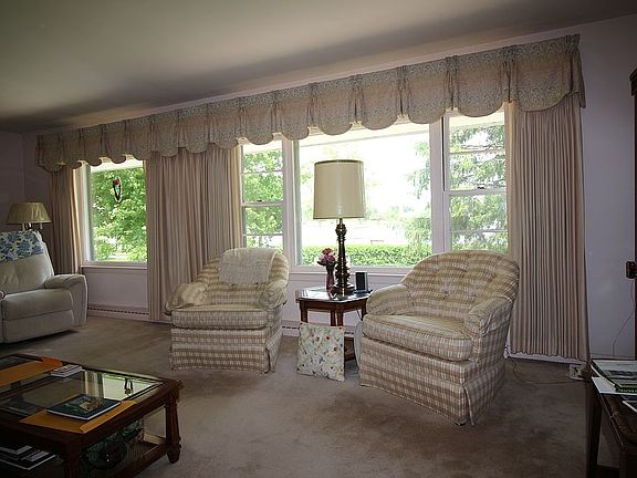 4th image of 1408 Lakeview Dr