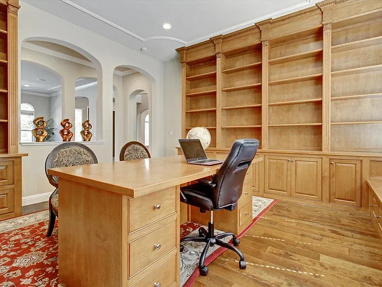 1852 Saddle Park Pl — Photo 10