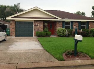 240 W Oakland Dr, Saint Rose, LA 70087