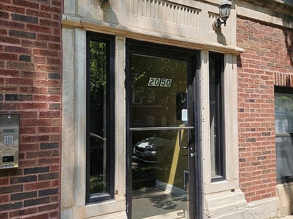3rd image of 2050 W Hood Ave #2A