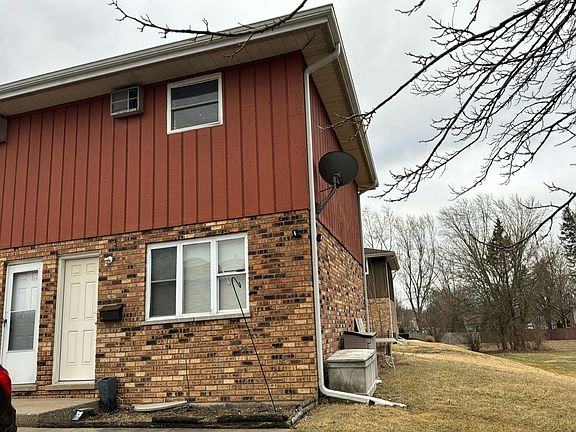 2nd image of 1223 Town Crest Dr