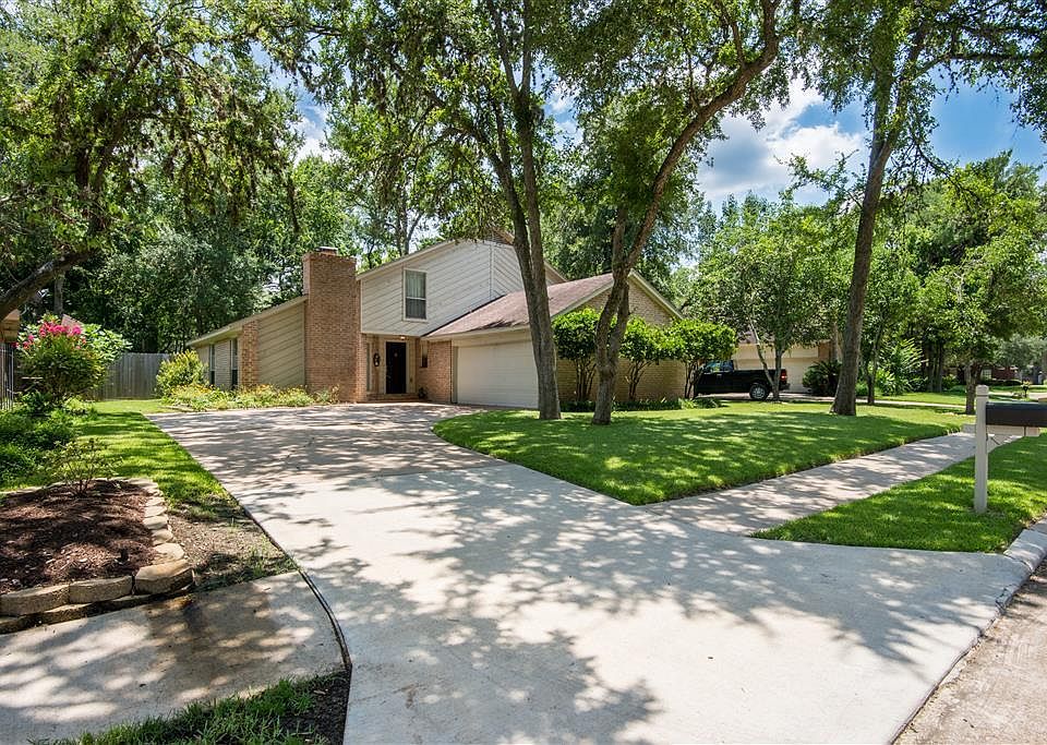 1st image of 2119 Richmond Dr