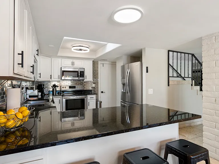 7802 E Mackenzie Dr — Photo 34