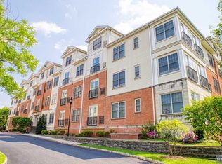 3301 The Plz, Tenafly, NJ 07670