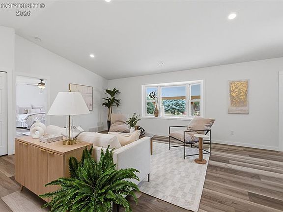 4th image of 3251 Chaparral Rd