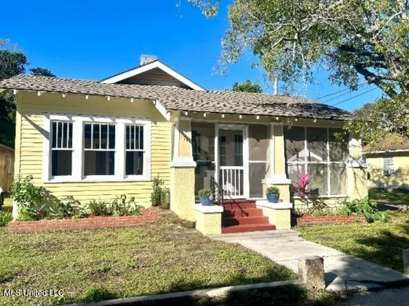 171 Lee St, Biloxi, MS 39530