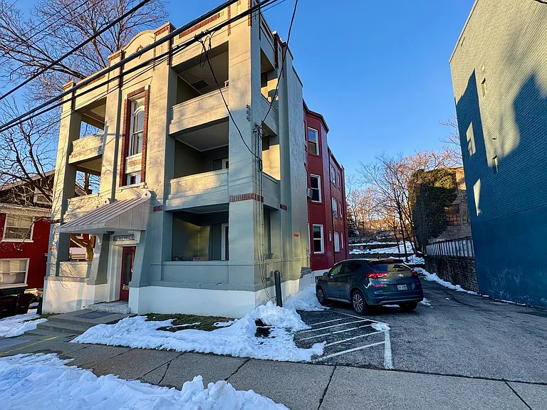 Nixon St. Apartments — Photo 31