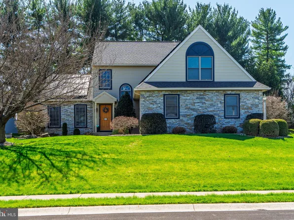 318 Portland Pl, Lititz, PA 17543