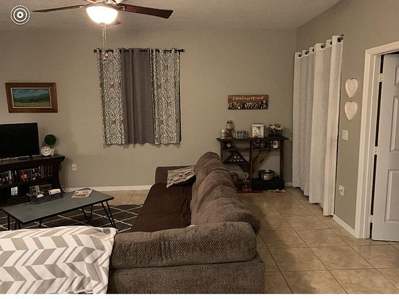 5th image of 1030 Diplomat Pkwy E