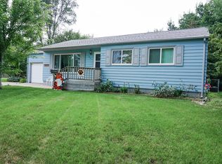 1441 McDonald Dr, Huron, SD 57350