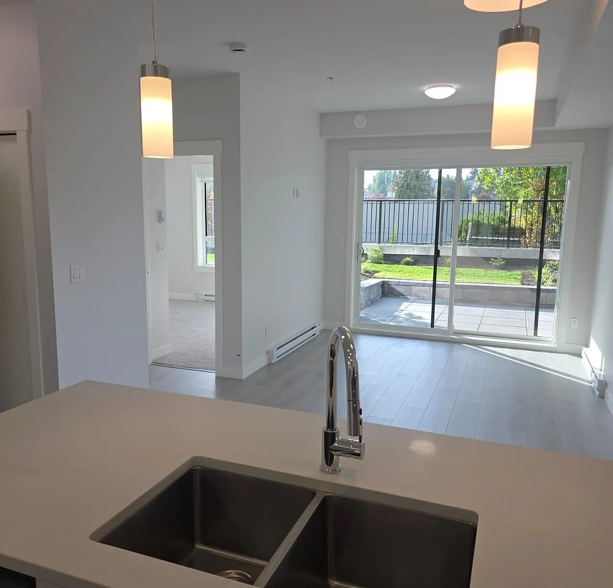 2 bed, 673 sqft, $1,995 — Photo 2