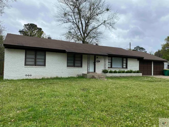 18 Paul Dr, Texarkana, TX 75503
