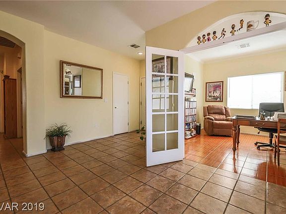 5th image of 4737 Vincent Hill Ct