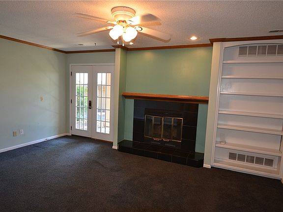 5th image of 1209 50th St APT 5