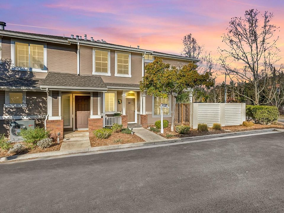 1st image of 351 Powerscourt Way