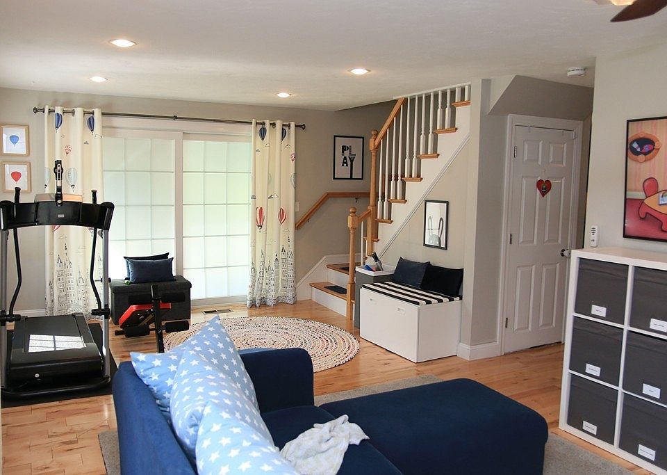 9 Granite St, Foxboro, MA 02035 Zillow