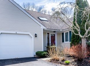 6 Executive Dr #289, Mashpee, MA 02649