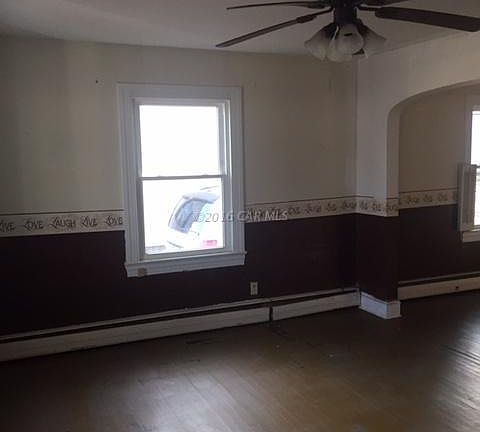 4th image of 406 S Park Dr