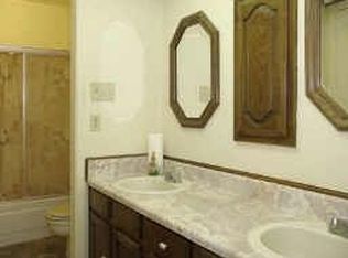 613 Donley Dr, Euless, TX 76039
