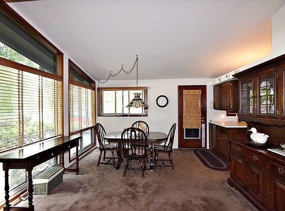 5th image of 205 Sharon Ln