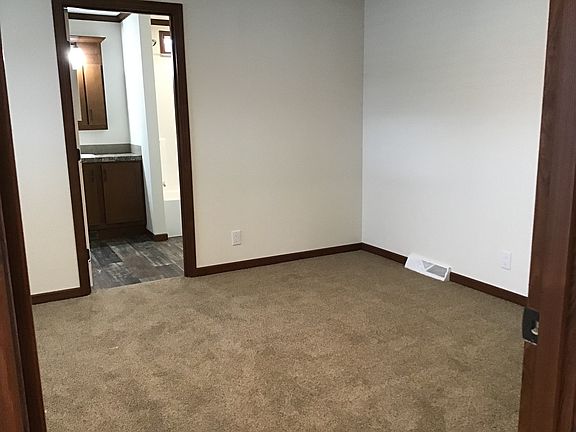 5th image of 2050 Four Seasons Dr #157