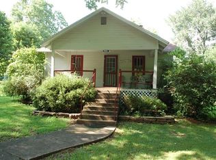 201 Labarge Ave, Huntsville, AR 72740