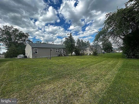 3rd image of 6338 Old Plank Rd