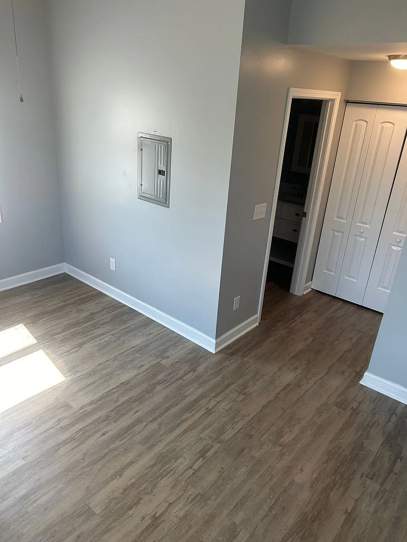 2 Bedroom in Lancaster! — Photo 4