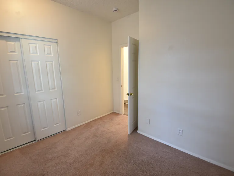 2927 Broadway St #2 — Photo 17